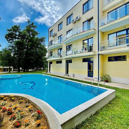 Solei Apartments Приморско Экстерьер фото