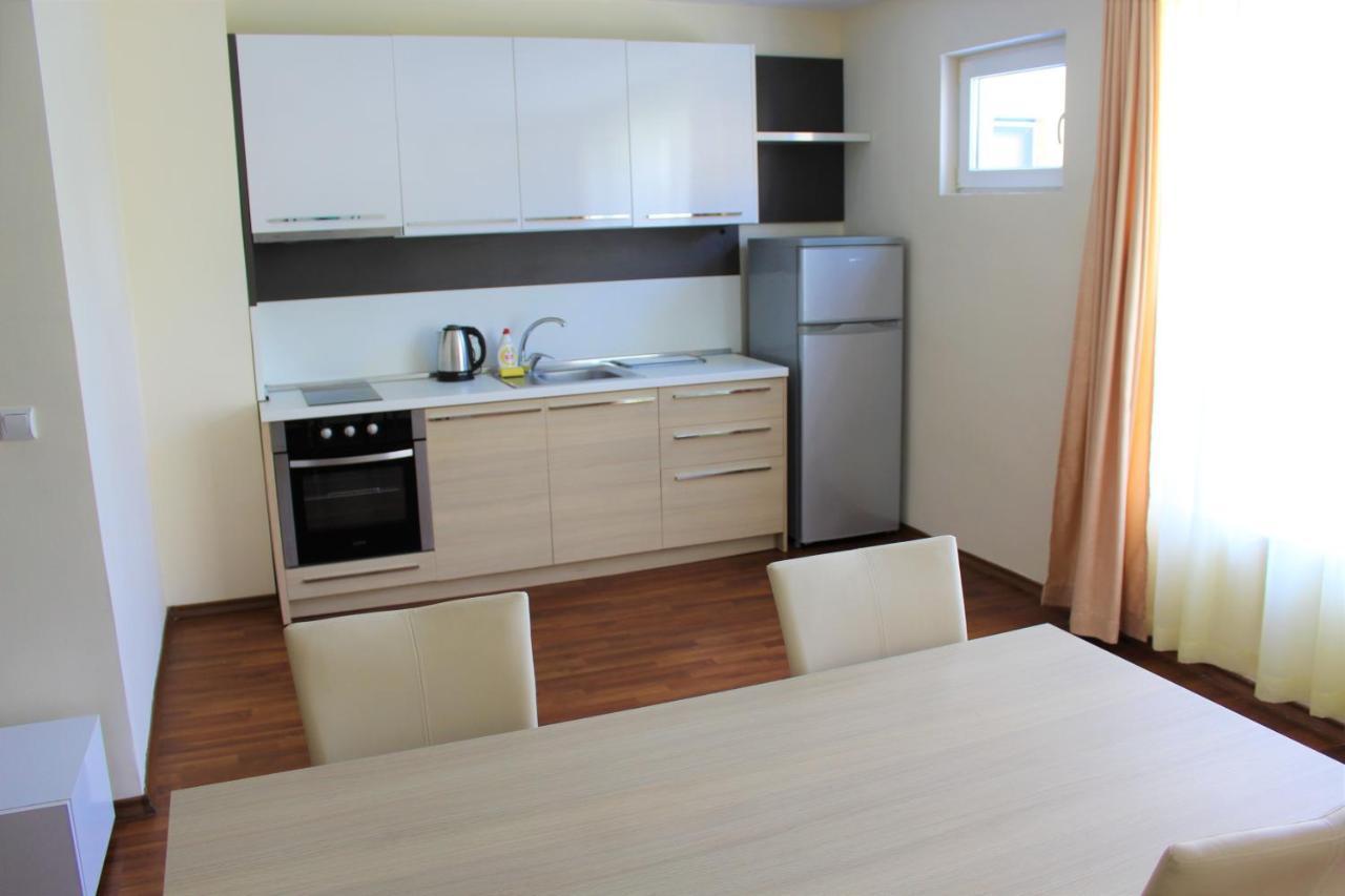 Solei Apartments Приморско Экстерьер фото