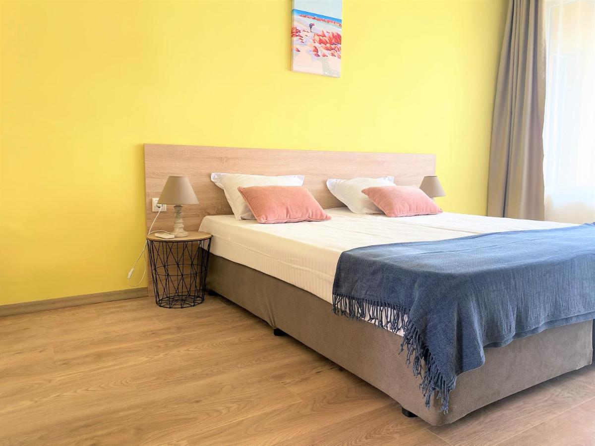 Solei Apartments Приморско Экстерьер фото
