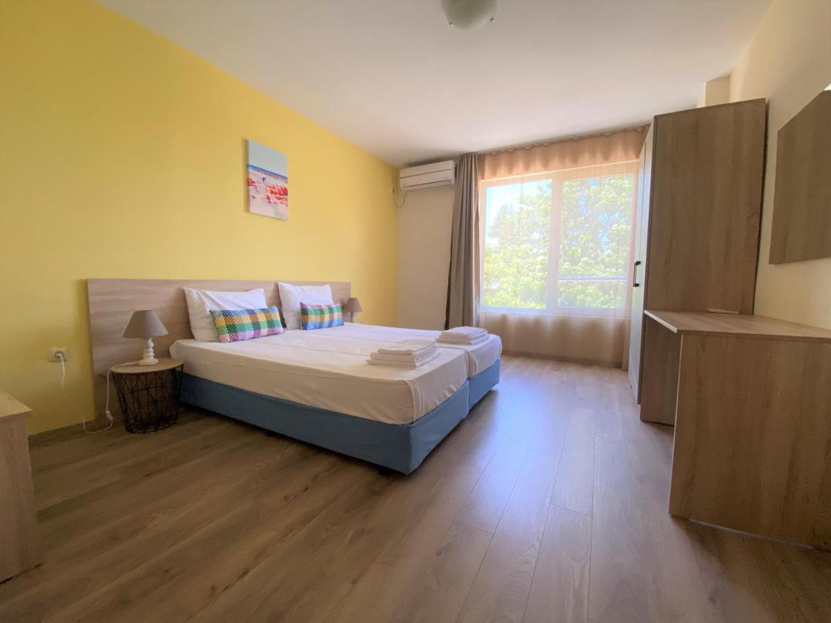 Solei Apartments Приморско Экстерьер фото