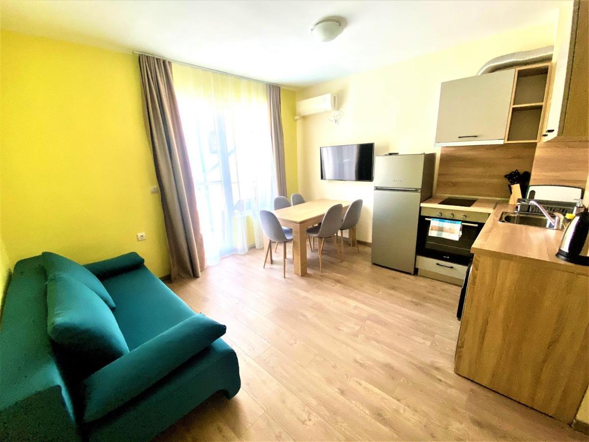 Solei Apartments Приморско Экстерьер фото